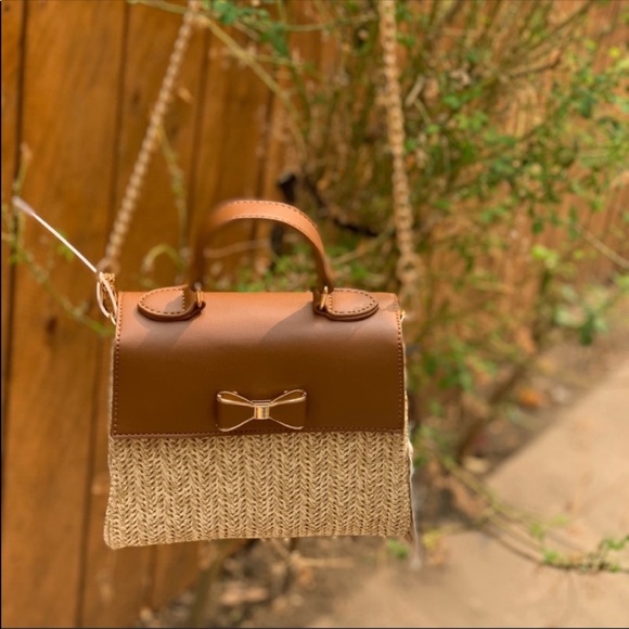 Straw Purse - Picture 2 of 2